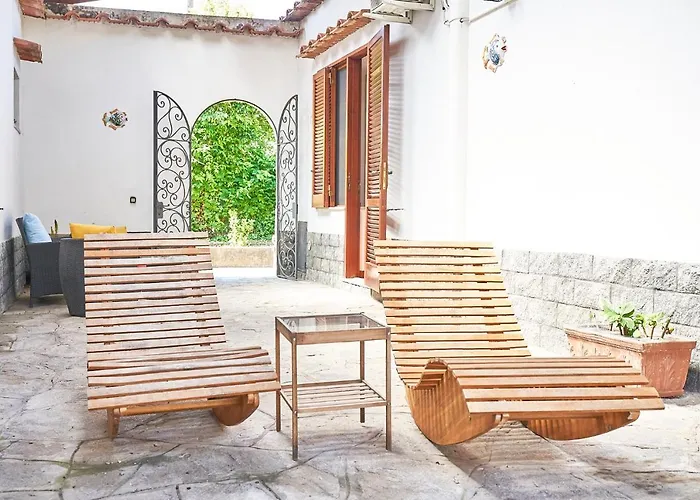 Bed & Breakfast La Gitana 3*